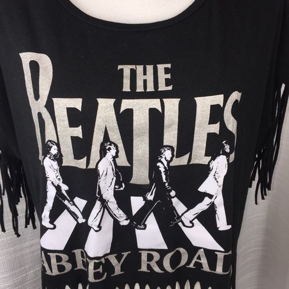 Beatles Abbey Road Cropped Fringed T-Shirt Sz XXL Oversized Black - Picture 3 of 7